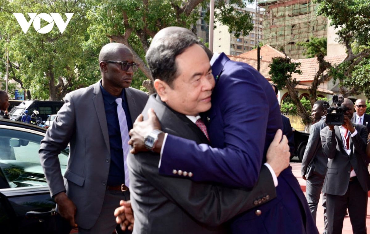 NA Chairman Tran Thanh Man warmly welcomed in Senegal on official visit